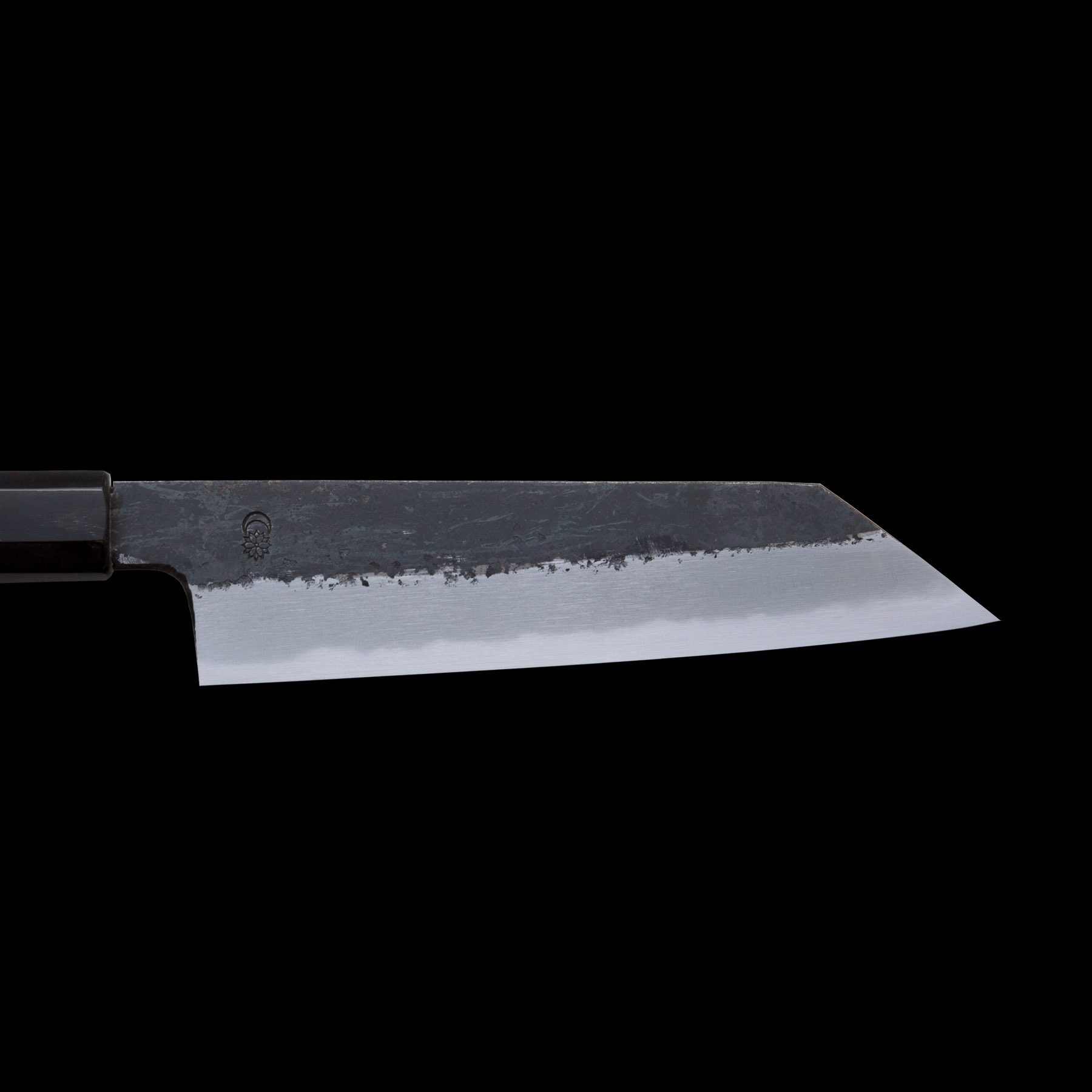 きけり KIKUZUKI Kuro Kiritsuke Santoku hôchô | CHOYO + KIKUZUKI